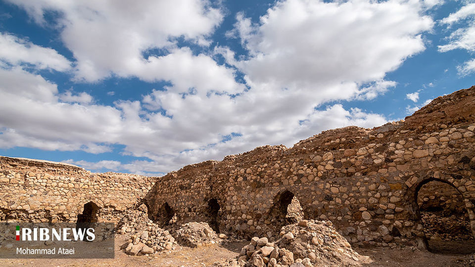 کاروانسرای سنگی آهوان، بنای تاریخی در سمنان 
