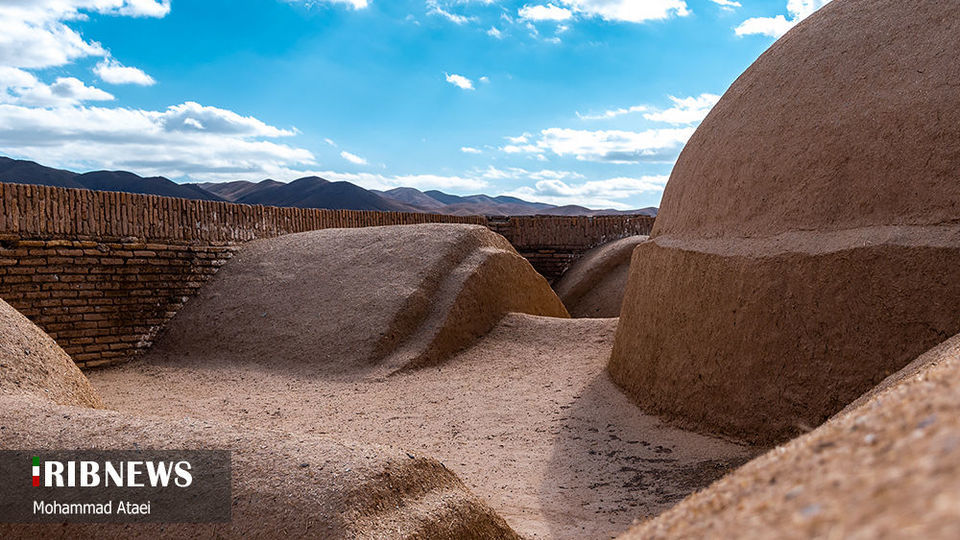 کاروانسرای سنگی آهوان، بنای تاریخی در سمنان 