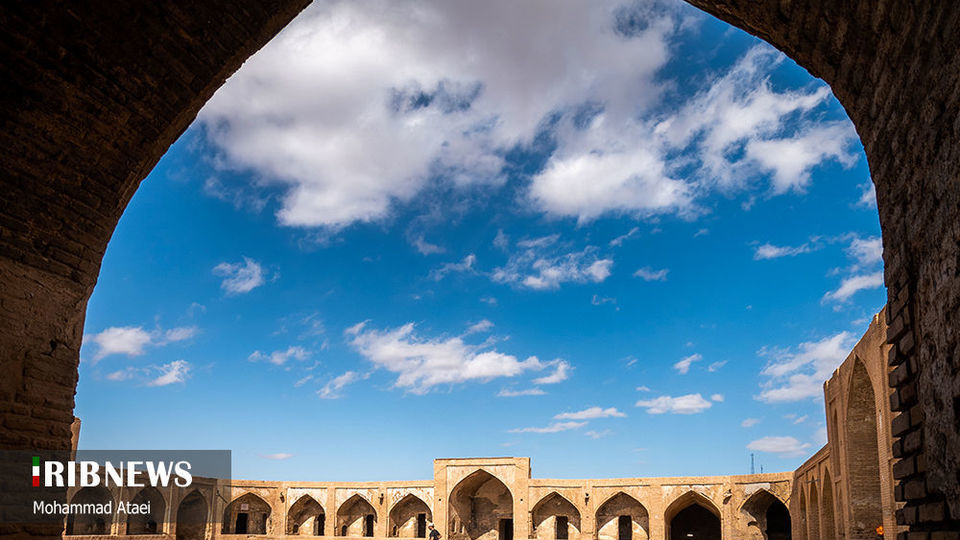 کاروانسرای سنگی آهوان، بنای تاریخی در سمنان 