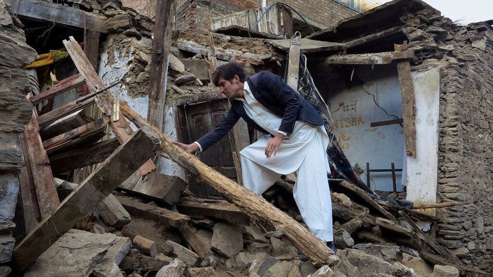 شمار قربانیان زلزله افغانستان به حدود 1000 نفر رسیده است

 – خبر زنده