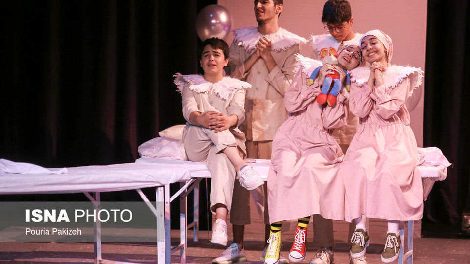 بیست وهفتمین جشنواره بین المللی تئاتر کودک و نوجوان - همدان