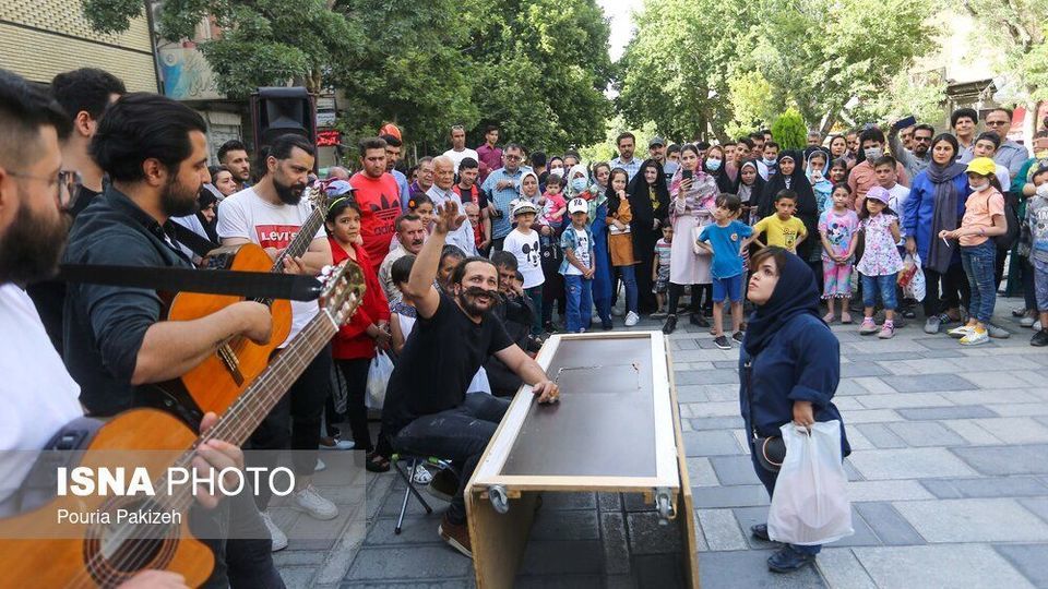 بیست وهفتمین جشنواره بین المللی تئاتر کودک و نوجوان - همدان