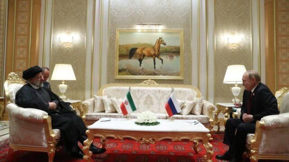 دیدار رییسی و پوتین در عشق آباد