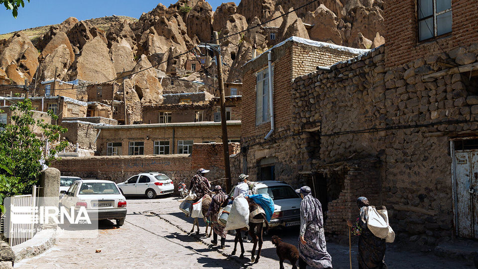 روستای صخره ای کندوان