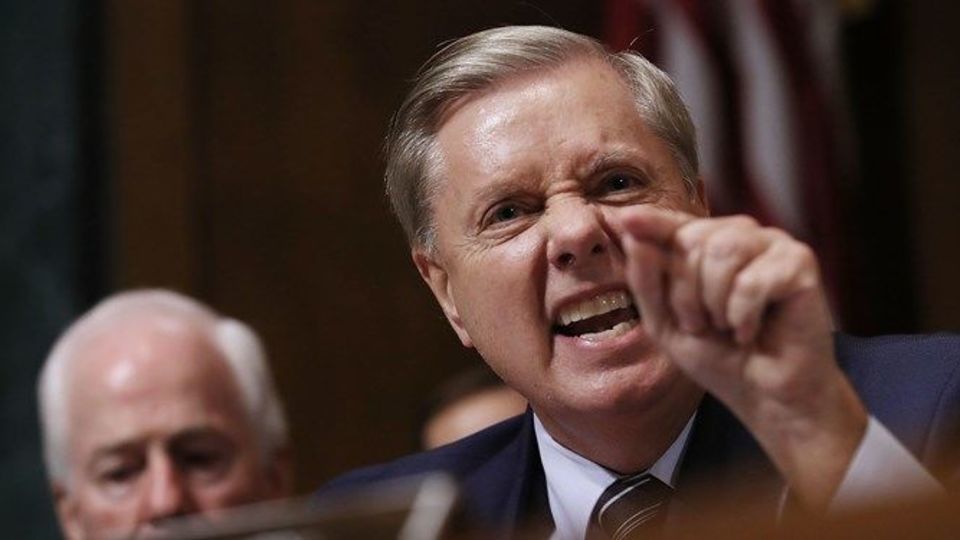 دیدار سناتور ضد ایرانی آمریکا با مقام‌های ارشد عراق