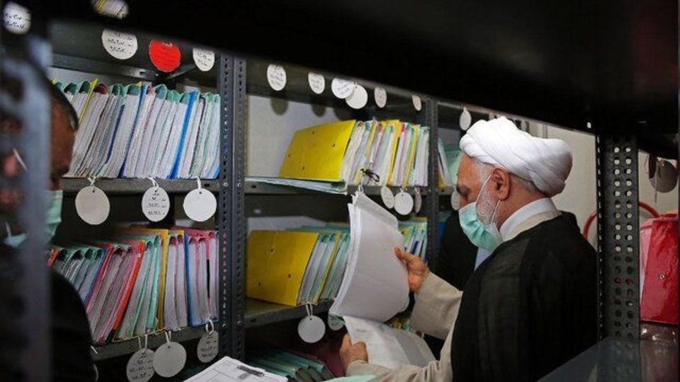 مسئول رسیدگی قضایی به پرونده شخص "قاضی" است/ "ضابط" باید در کنار قاضی قرار گیرد