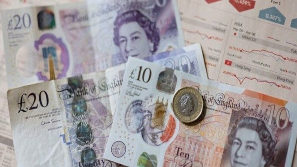 سقوط بورس لندن‌ با خبر استعفای جانسون