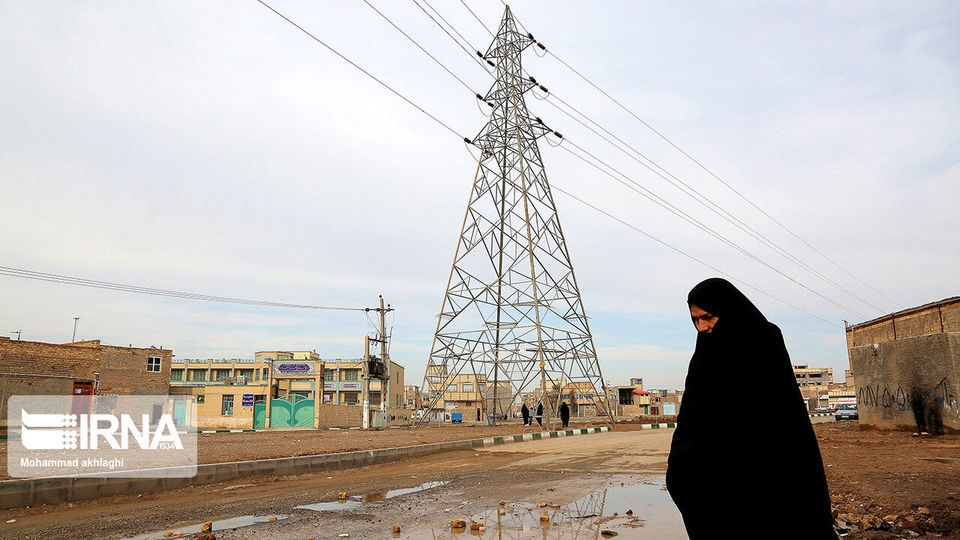 زندگی زیر دکل های فشار قوی