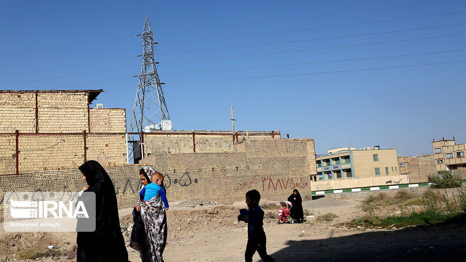 زندگی زیر دکل های فشار قوی