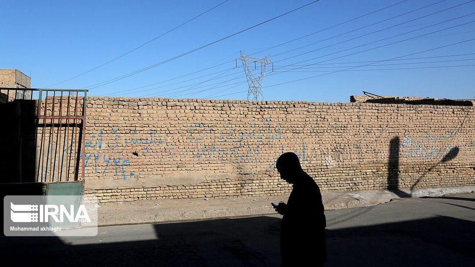 زندگی زیر دکل های فشار قوی