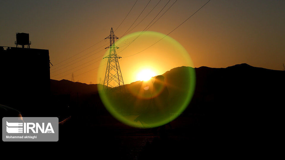 زندگی زیر دکل های فشار قوی