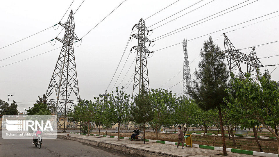 زندگی زیر دکل های فشار قوی