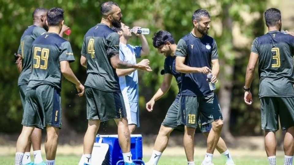 اعلام برنامه استقلال برای سفر به ترکیه/ رضاوند با پیراهن آبی در فصل جدید؟