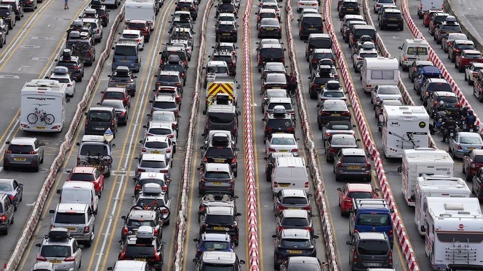 ادامه اعتراض سراسری در انگلیس به گرانی بنزین 