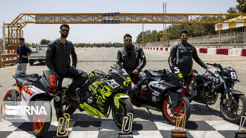 قاب‌های جالب توجه از مرحله سوم مسابقات سوپربایک