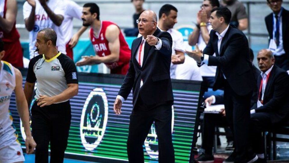 چرا سرمربی تیم ملی بسکتبال به ایران نیامد؟