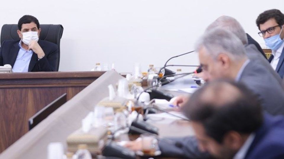 تاکید مخبر بر لزوم برنامه‌ریزی برای هدایت نقدینگی موجود به سمت تولید