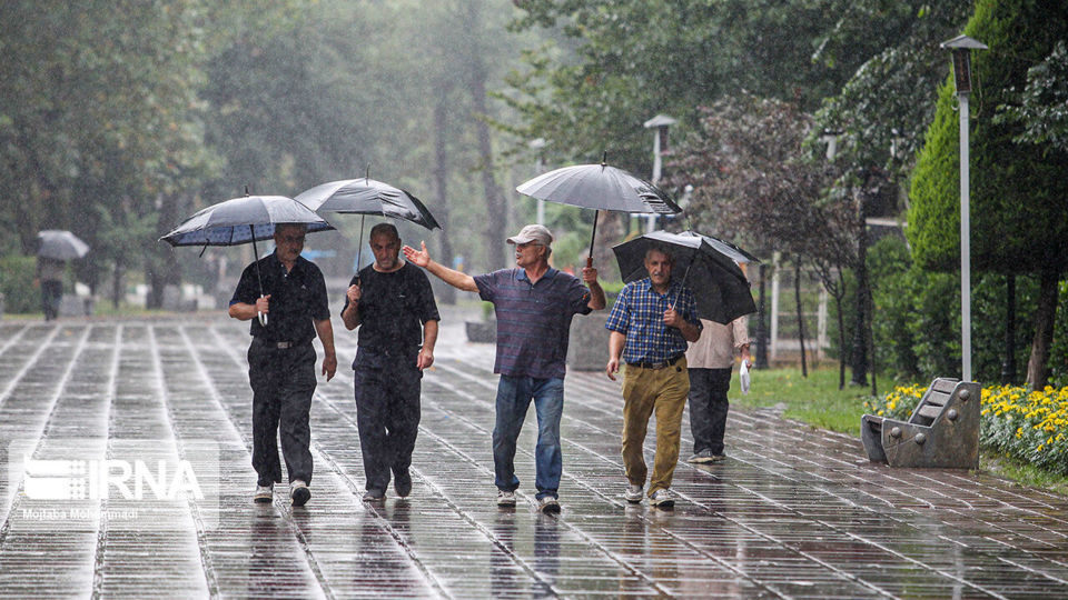باران تابستانی در رشت