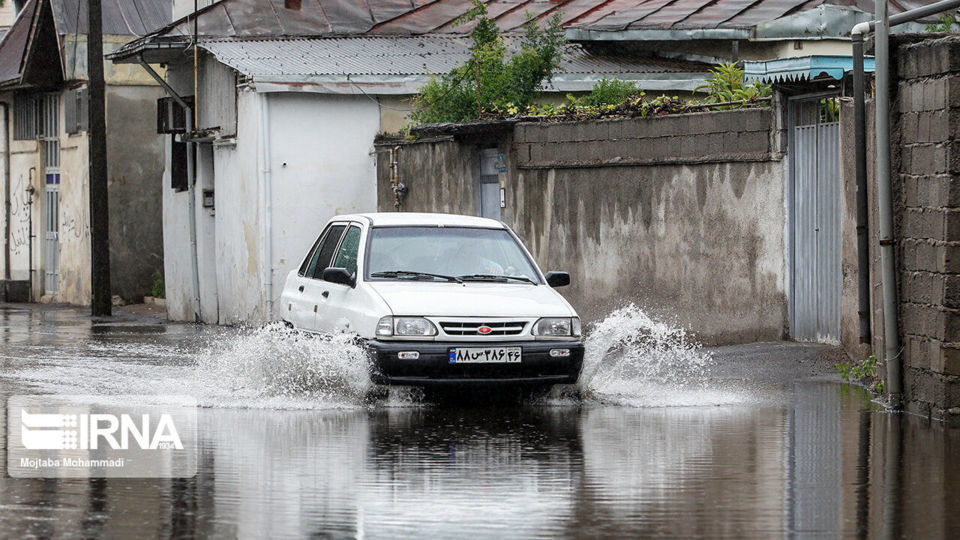 باران تابستانی در رشت