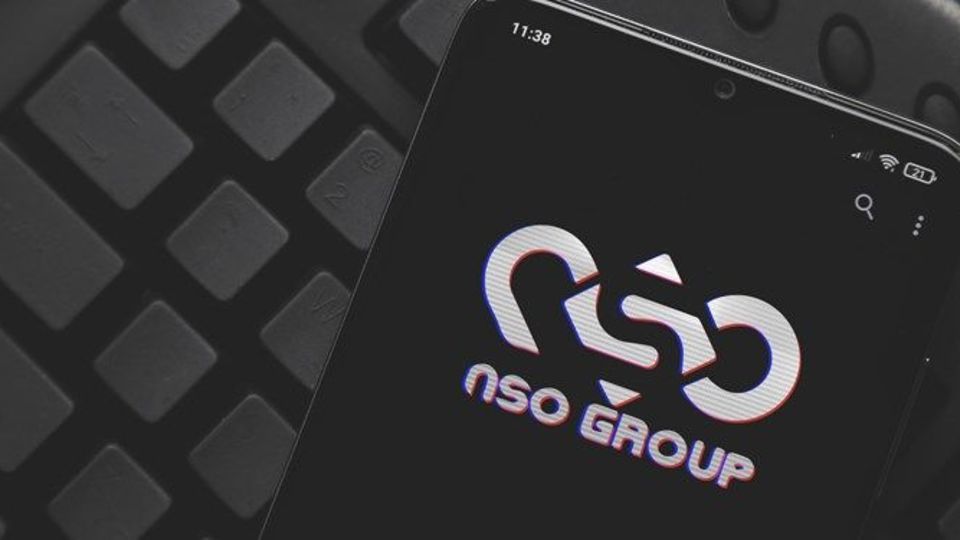 اتحادیه اروپا از هک تلفن همراه کارمندانش توسط اسرائیلی‌ها خبر داد