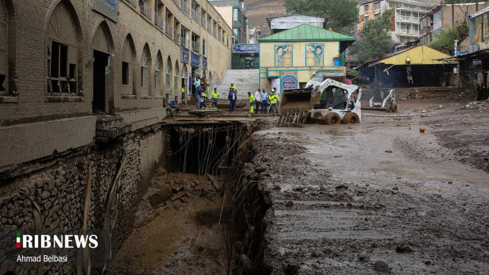 سیل در حرم مطهر امامزاده داوود (ع)