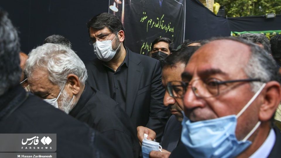 وداع با پیکر عادل آذر