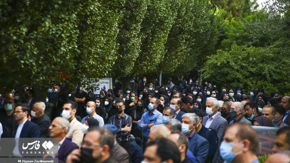 وداع با پیکر عادل آذر