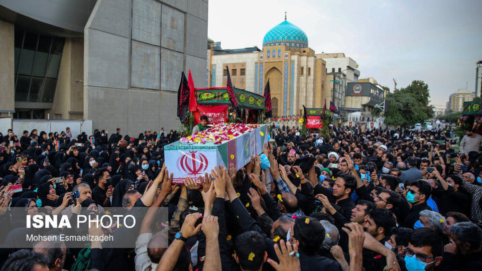 تشییع پیکر شهدای مدافع حرم در مشهد