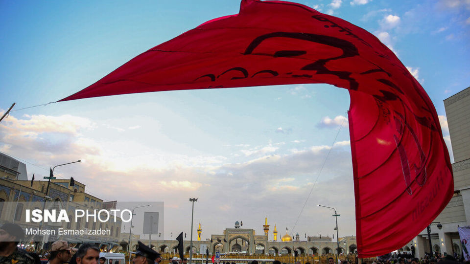 تشییع پیکر شهدای مدافع حرم در مشهد