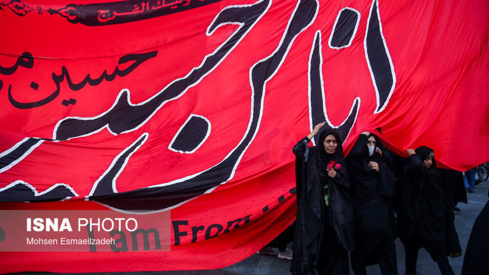 تشییع پیکر شهدای مدافع حرم در مشهد