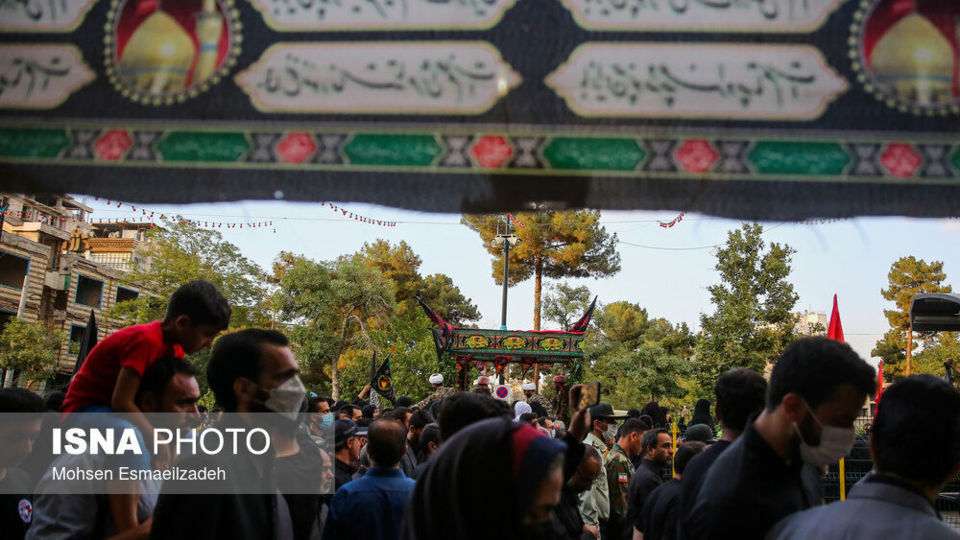 تشییع پیکر شهدای مدافع حرم در مشهد