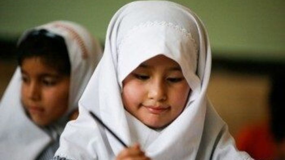 نحوه ثبت نام دانش آموزان اتباع خارجی «فاقد مدرک» اعلام شد