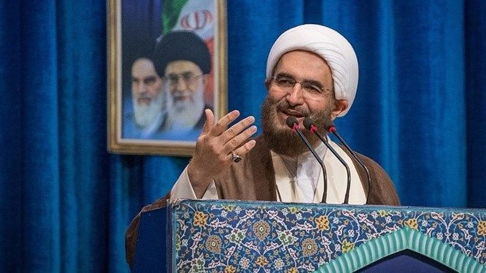 خطیب جمعه تهران: آمریکا به توافق با ایران نیاز دارد پس با شرایط ما کنار بیاید