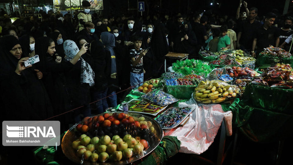 آیین سنتی سینی گردانی حضرت قاسم (ع)