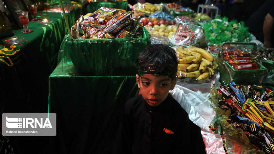 آیین سنتی سینی گردانی حضرت قاسم (ع)