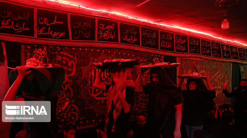 آیین سنتی سینی گردانی حضرت قاسم (ع)