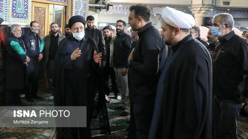 حضور رییس جمهوری در نماز ظهر عاشورا - حرم شاه عبدالعظیم الحسنی