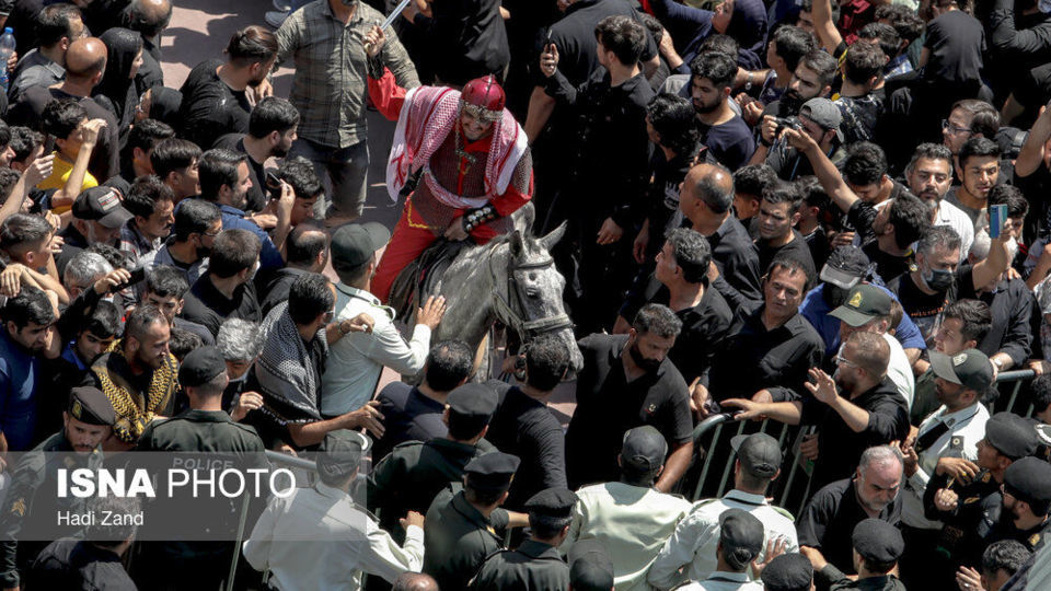 مراسم عزاداری روز عاشورا - چهارراه گلوبندک