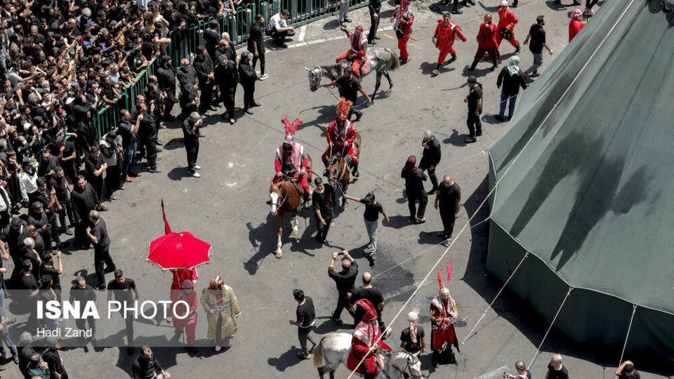 مراسم عزاداری روز عاشورا - چهارراه گلوبندک