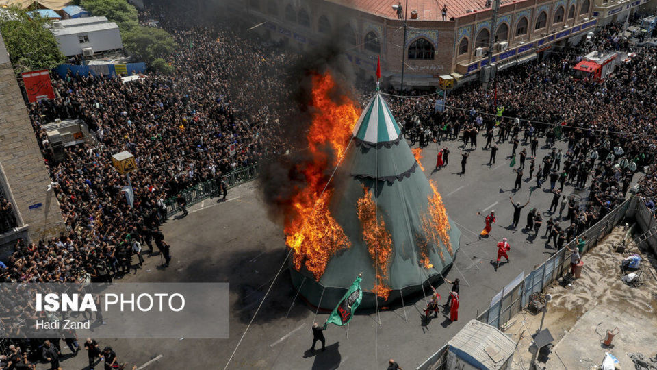 مراسم عزاداری روز عاشورا - چهارراه گلوبندک