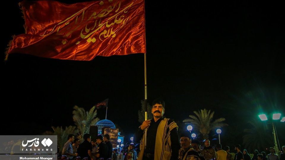 دیدار مادر با فرزند شهیدش پس از ۳۴ سال در اهواز