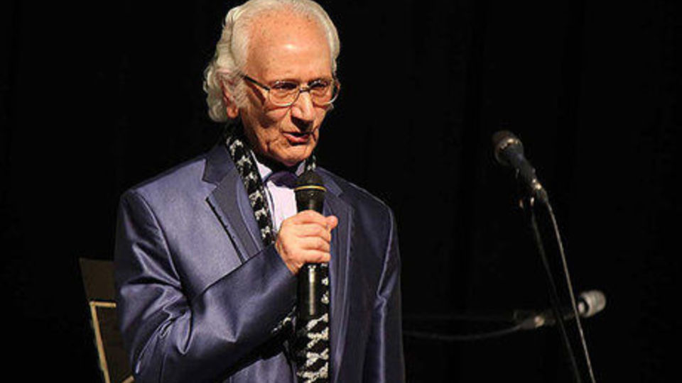 خواننده معروف در بیمارستان بستری شد