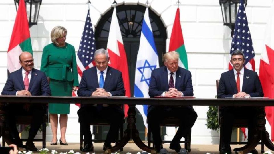 چرا سازشکاران پا پس کشیدند؟!