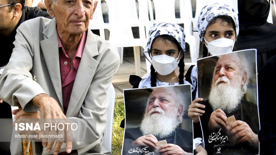 مراسم تشییع پیکر هوشنگ ابتهاج ـ رشت