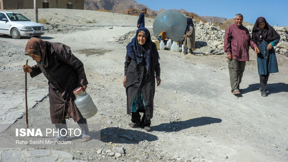 آب‌رسانی سیار به روستاهای خراسان جنوبی