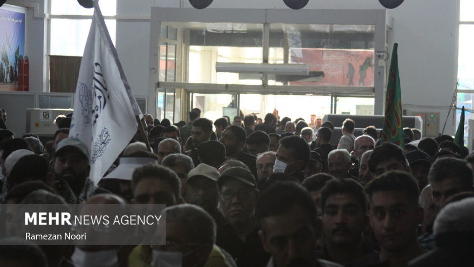 حضور پرشور زائران اربعین حسینی در مرز مهران