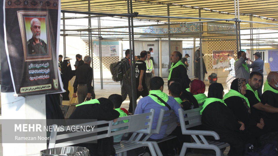 حضور پرشور زائران اربعین حسینی در مرز مهران