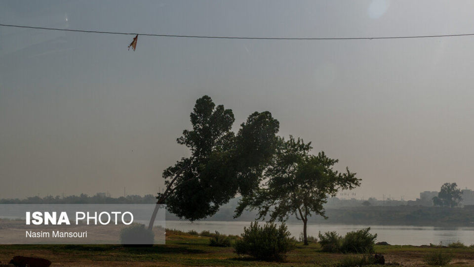 دود هورالعظیم در آسمان اهواز