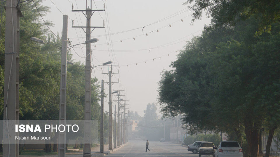 دود هورالعظیم در آسمان اهواز