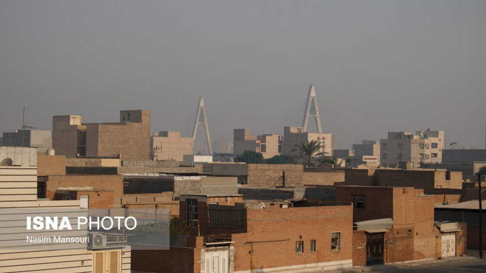 دود هورالعظیم در آسمان اهواز